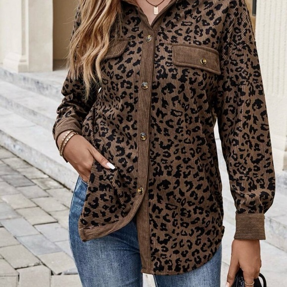 EMERY ROSE Women's Leopard Print Front Button Casual Long Sleeve Regular Jacket - Picture 2 of 5